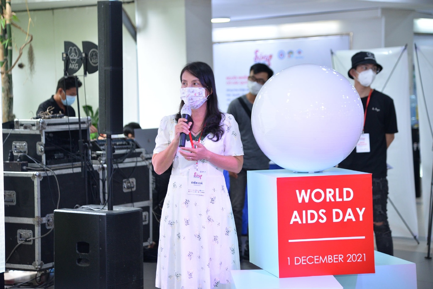 [SỐNG TRỌN VẸN] Hội thảo Luật phòng chống HIV/AIDS sửa đổi